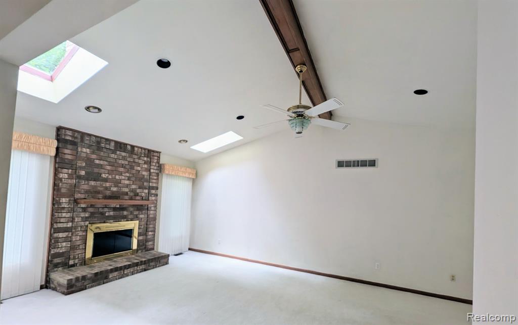 421 Buttercup Drive, Rochester Hills, MI 48307 — Photo 9