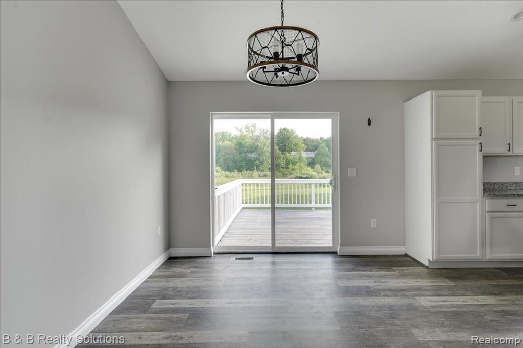 437 Angle Road, Lapeer, MI 48446 — Photo 13