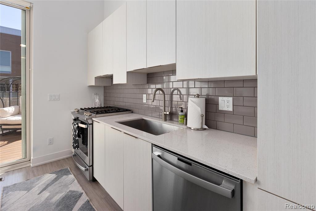 2820 John R Street, Detroit, MI 48201 — Photo 10