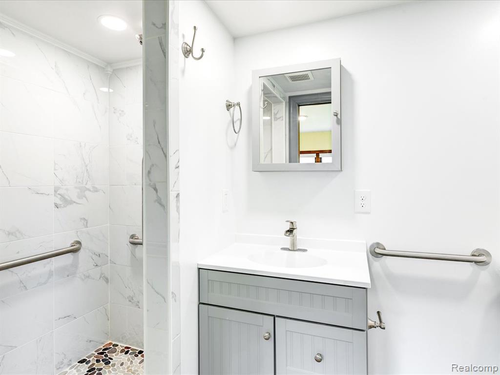 4437 ATKINS Road, Port Huron, MI 48060 — Photo 17