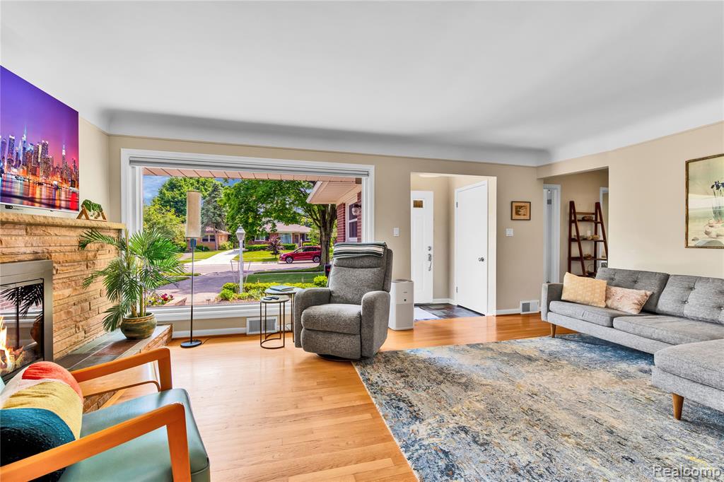 4006 Highfield Road, Royal Oak, MI 48073 — Photo 5