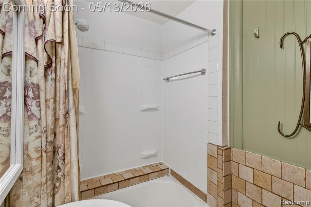 50 CLARENCE Street, Belleville, MI 48111 — Photo 23