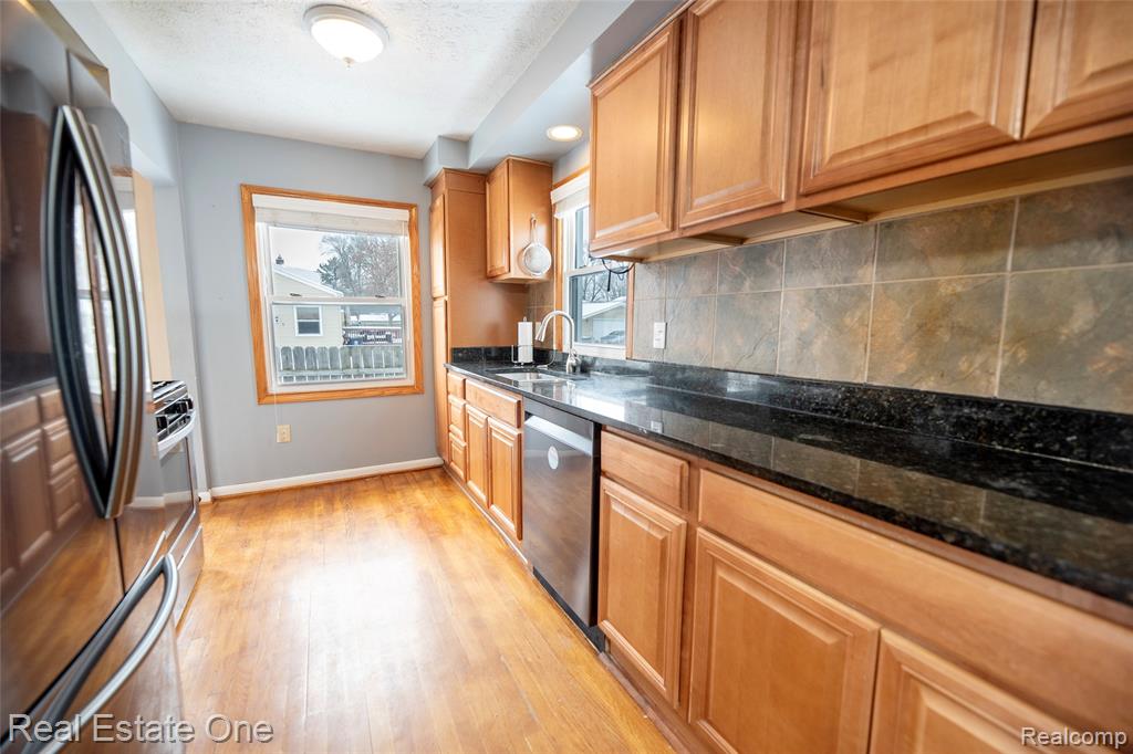 4605 Rosewold Avenue, Royal Oak, MI 48073 — Photo 9