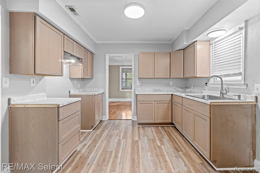 619 Frank Street, Flint, MI 48504 — Photo 16