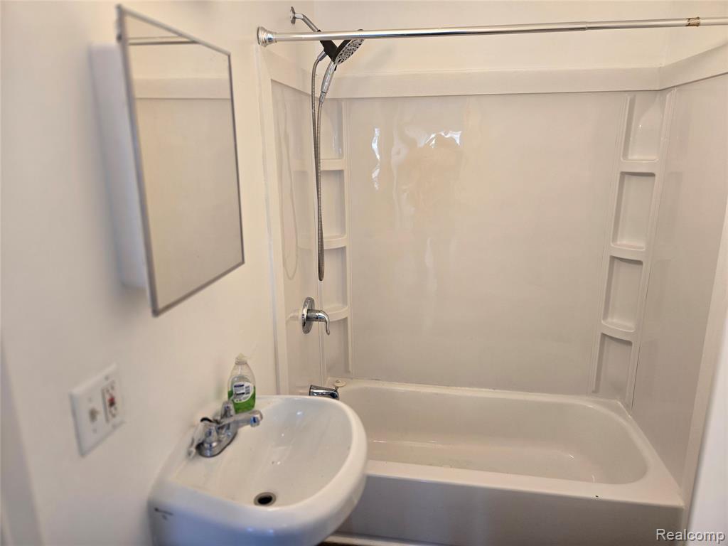 6589 Ziegler Street, Taylor, MI 48180 — Photo 17