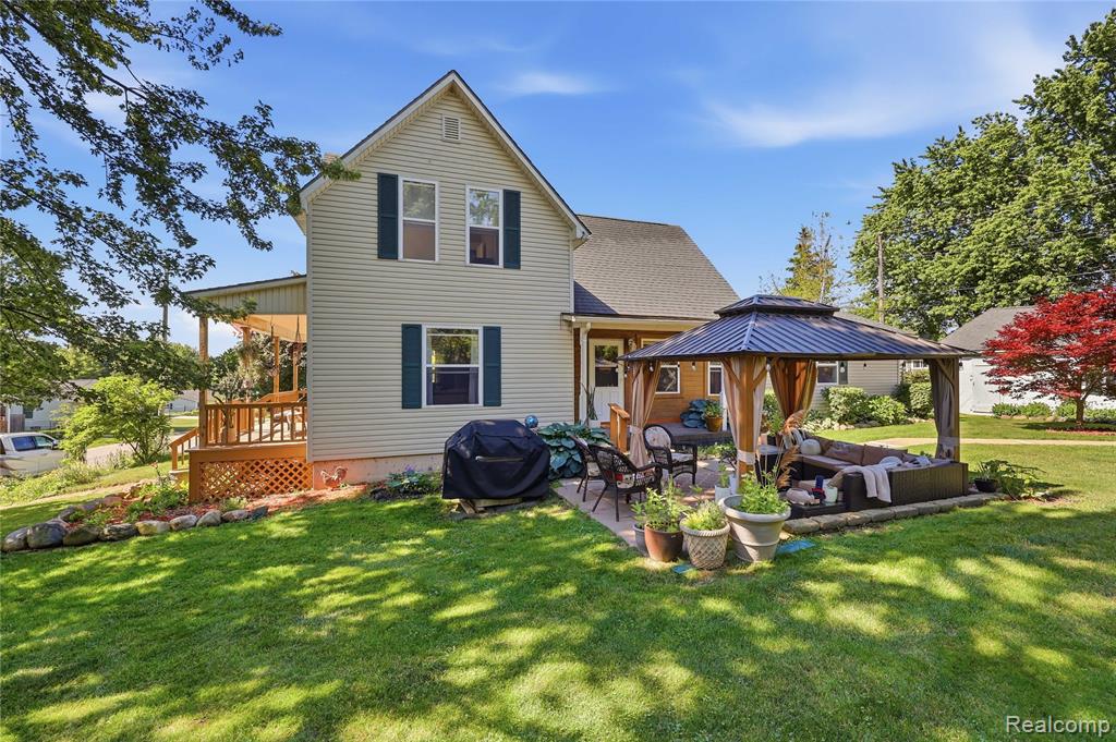 806 S 10th Street, St. Clair, MI 48079 — Photo 42