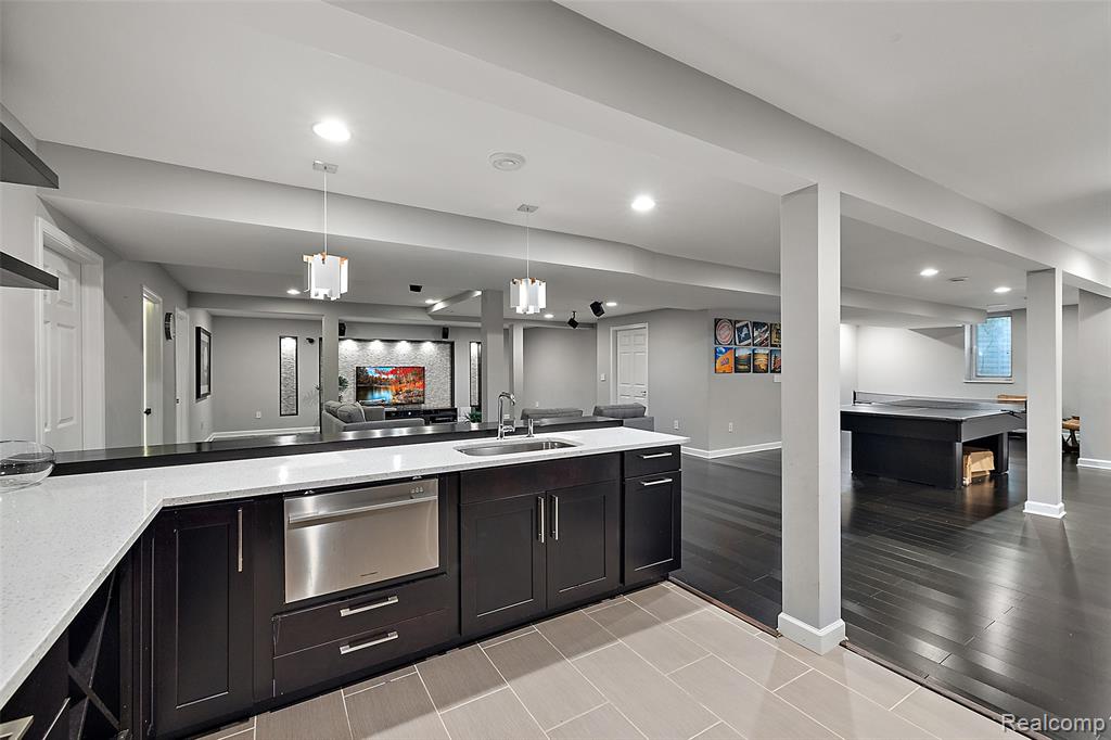 628 Springview Drive, Rochester, MI 48307 — Photo 35