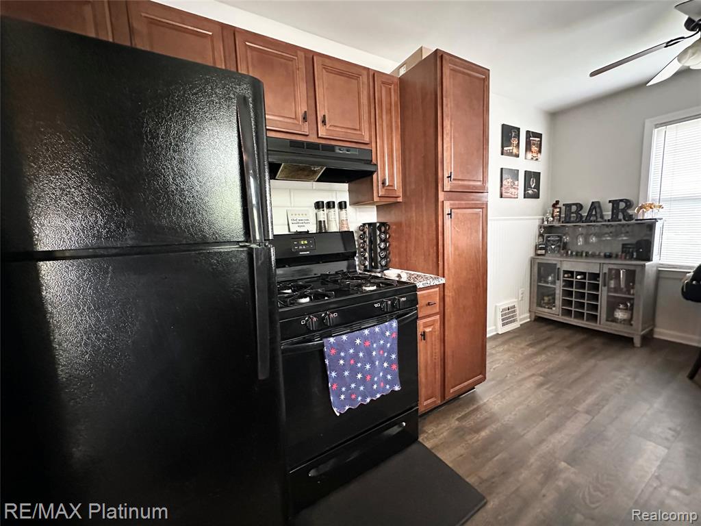 28417 Barton Street, Garden City, MI — Photo 7