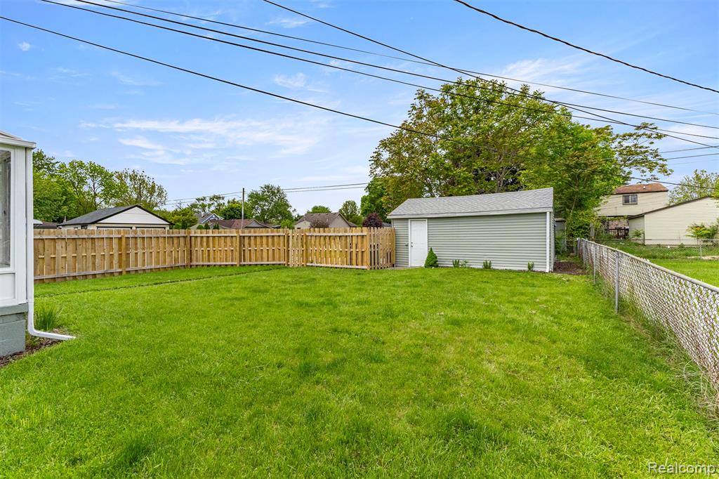 4516 Edgewood Street, Dearborn Heights, MI 48125 — Photo 29