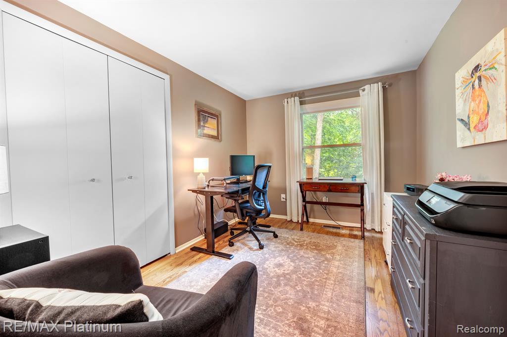 9003 SPENCER Court, Brighton, MI 48116 — Photo 23