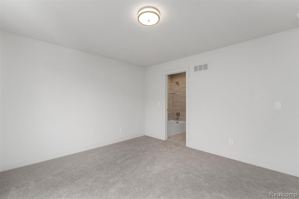 39 South Trail Court, Troy, MI 48083 — Photo 35