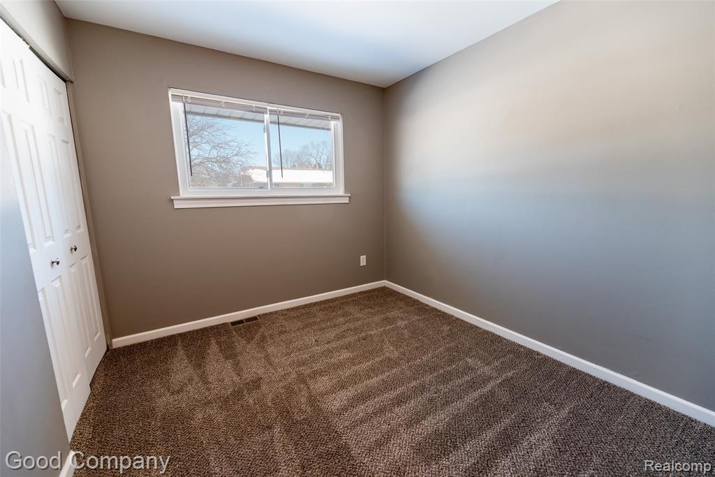 9312 Pine Street, Taylor, MI — Photo 16