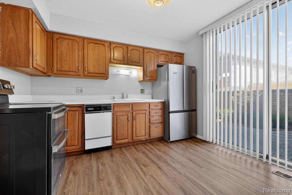 1042 Trevor Place, Detroit, MI 48207 — Photo 6