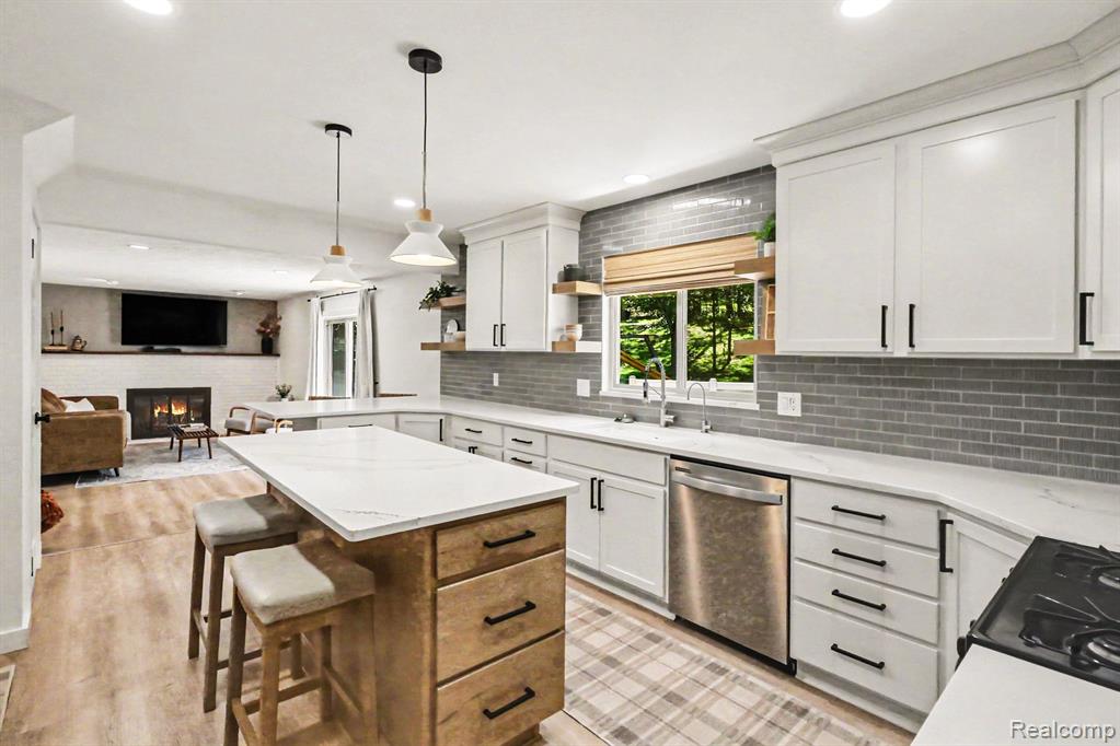 6480 Grand Circle Drive, Brighton, MI 48116 — Photo 8