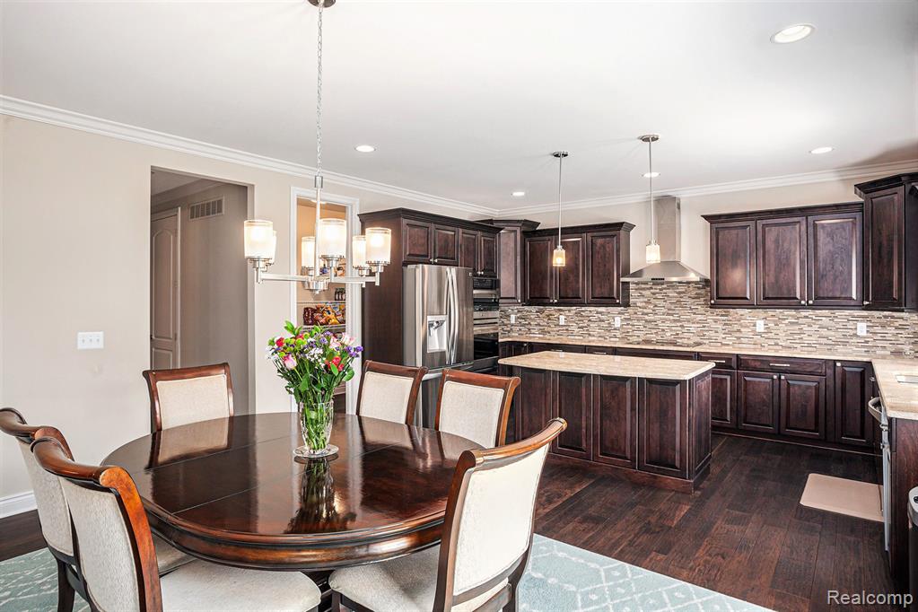 48913 Pinebrook Drive, Utica, MI 48315 — Photo 11