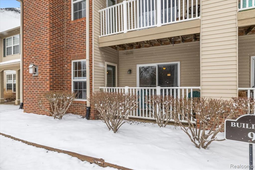 4127 Kirkway Court, 99, Howell, MI 48843 — Photo 3
