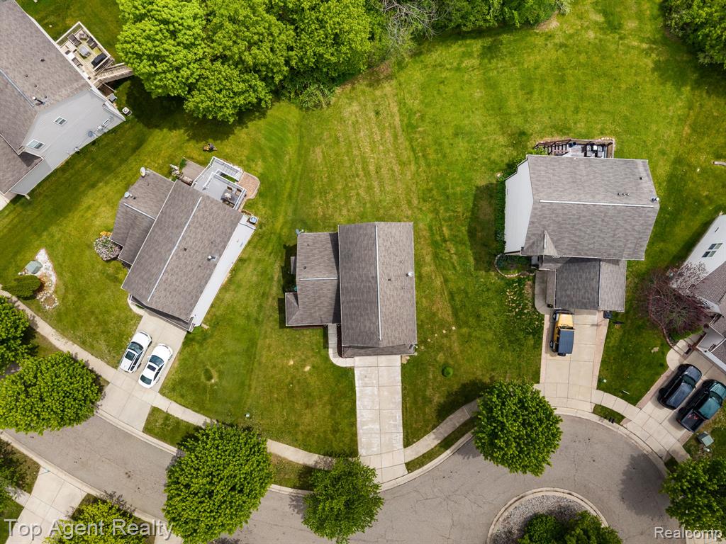 907 Deer Valley Road, Holly, MI 48442 — Photo 38
