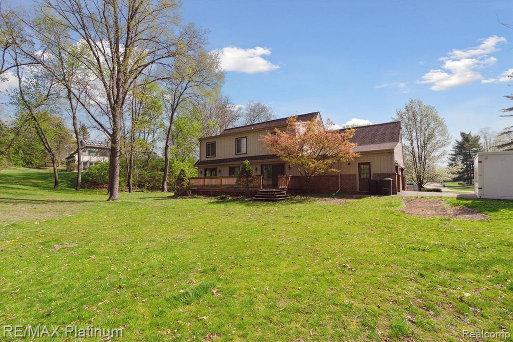 5440 BRADFORD Circle, Brighton, MI 48114 — Photo 45