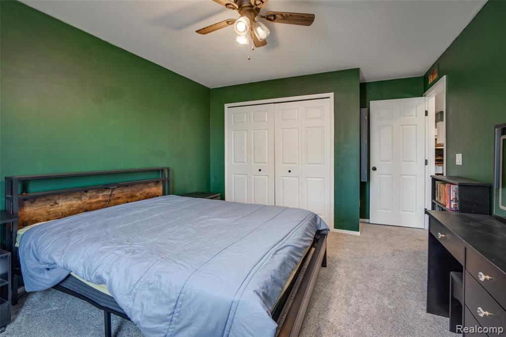 16432 Clarkson Drive, 61, Fraser, MI 48026 — Photo 12