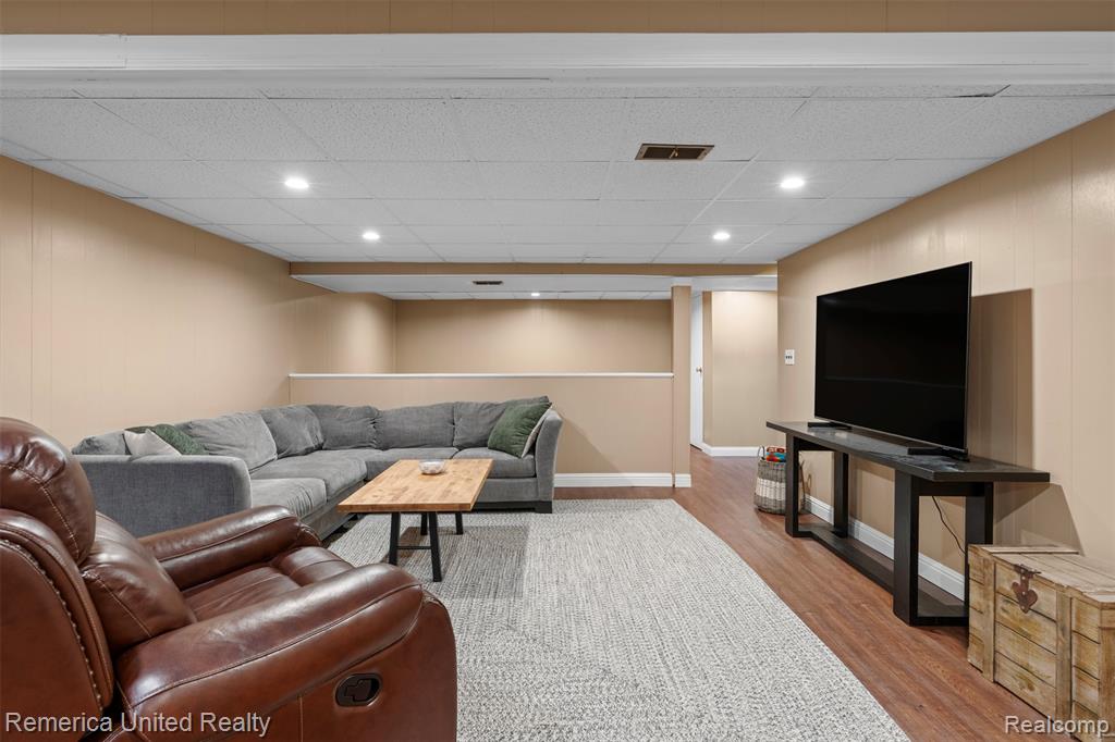 569 Lyon Boulevard, South Lyon, MI 48178 — Photo 21
