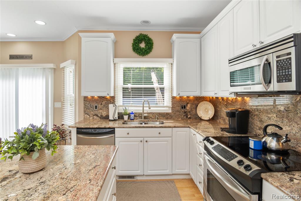 8316 N Port, Grand Blanc, MI 48439 — Photo 14