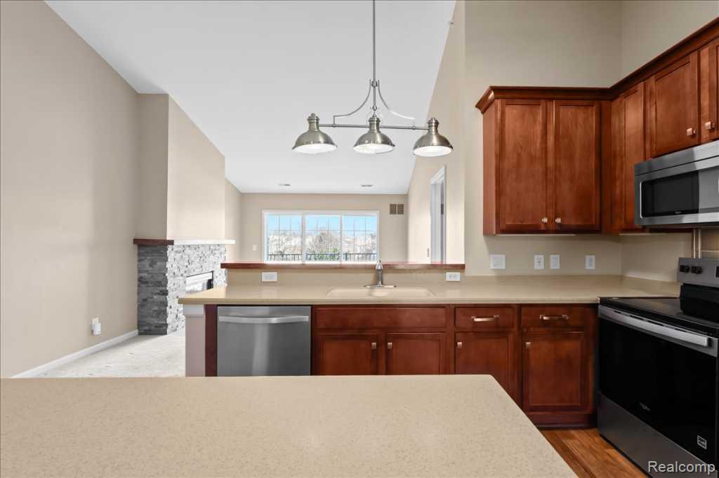 3262 Johanna Ware W, Wixom, MI 48393 — Photo 15