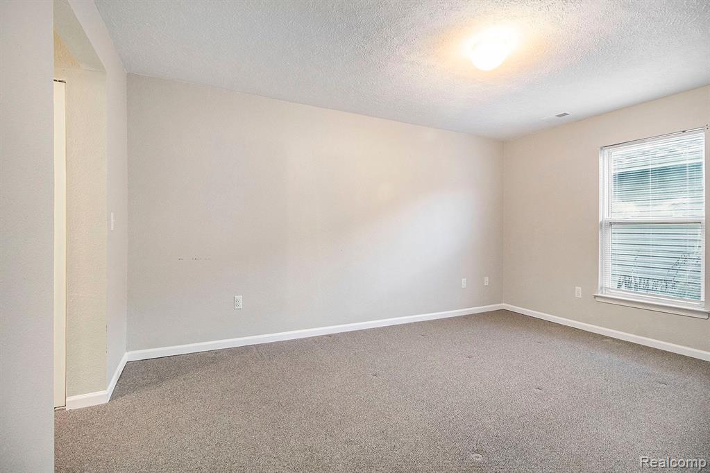 1449 HEATHERWOOD Lane, Ann Arbor, MI 48108 — Photo 14