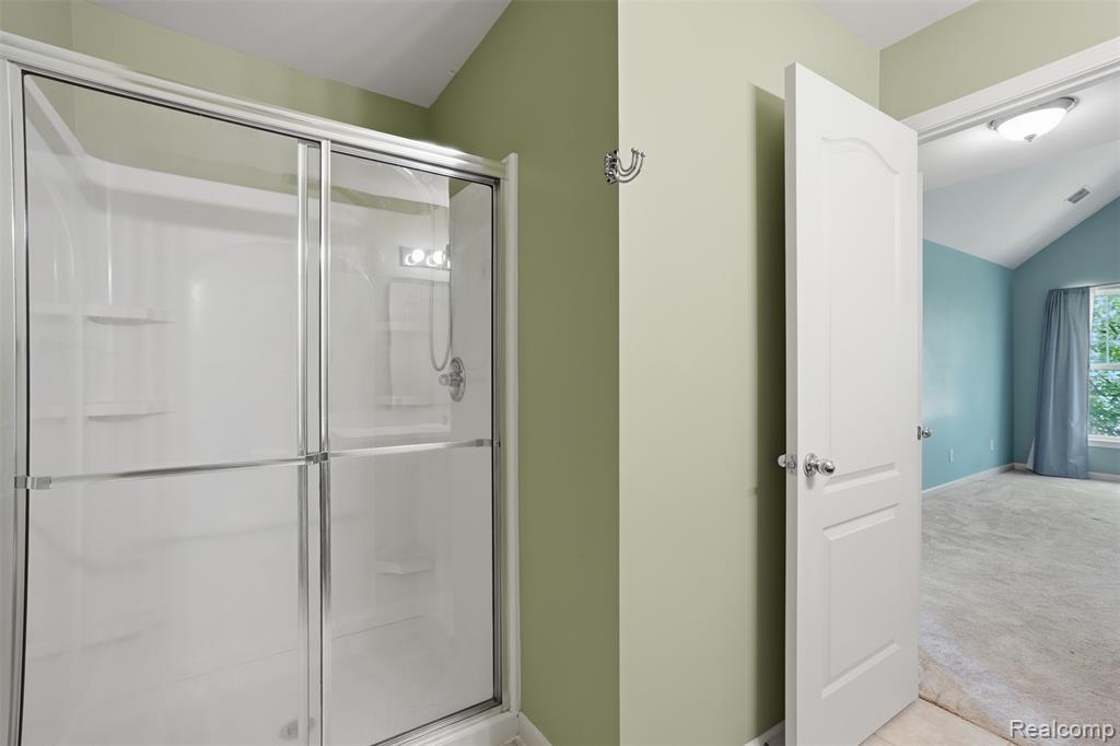 320 N Wixom Road, 30, Wixom, MI 48393 — Photo 21
