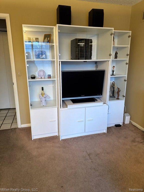 4356 FOXPOINTE Drive, West Bloomfield, MI 48323 — Photo 11