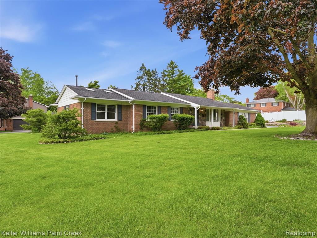 436 Broadleaf Drive, Rochester, MI 48306 — Photo 3