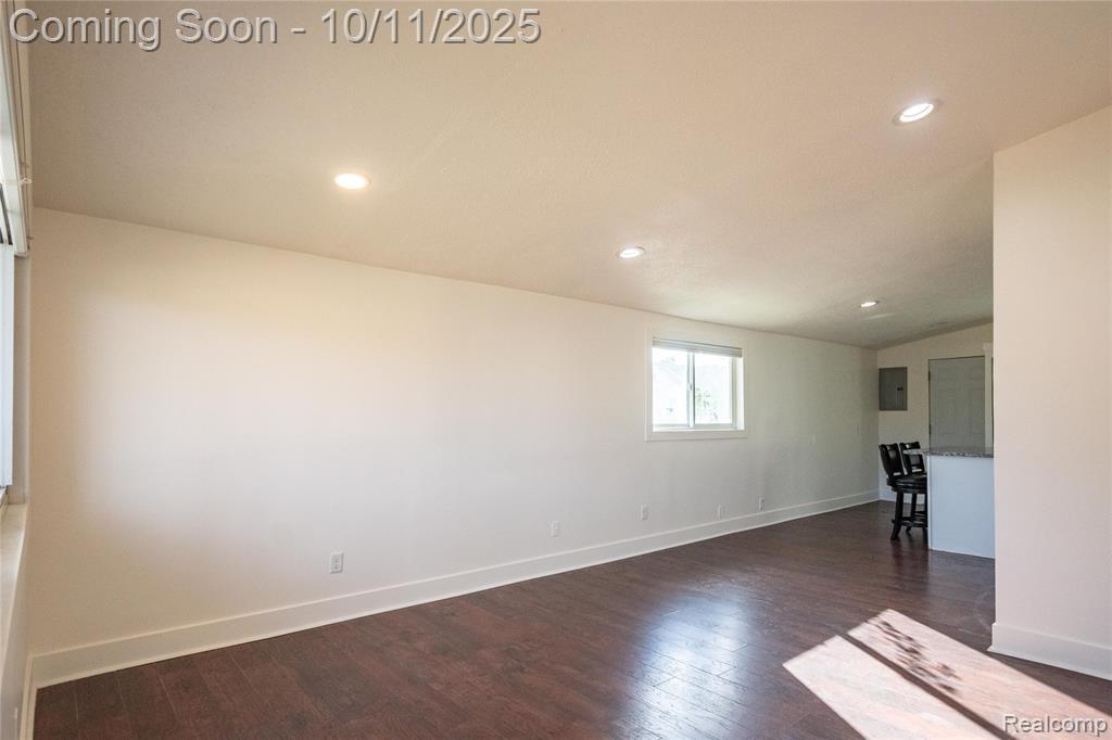 444 S Felker Avenue, Hazel Park, MI 48030 — Photo 5