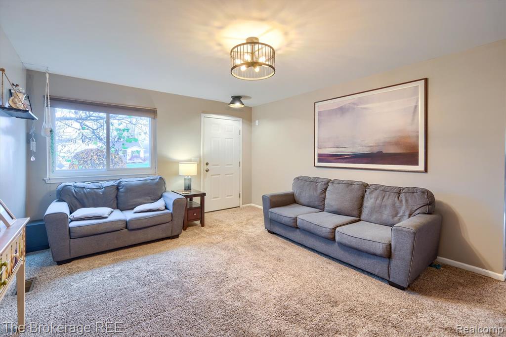 9475 Sandy Hollow Lane, Davison, MI 48423 — Photo 7