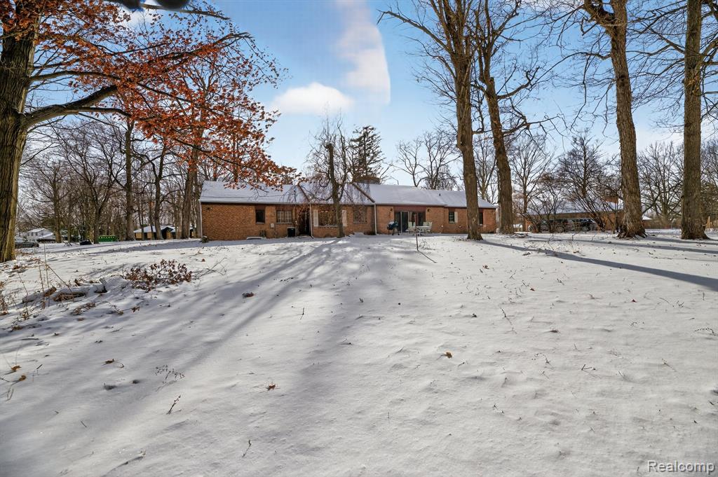 5551 Sugar Bush Lane, Flint, MI 48532 — Photo 40