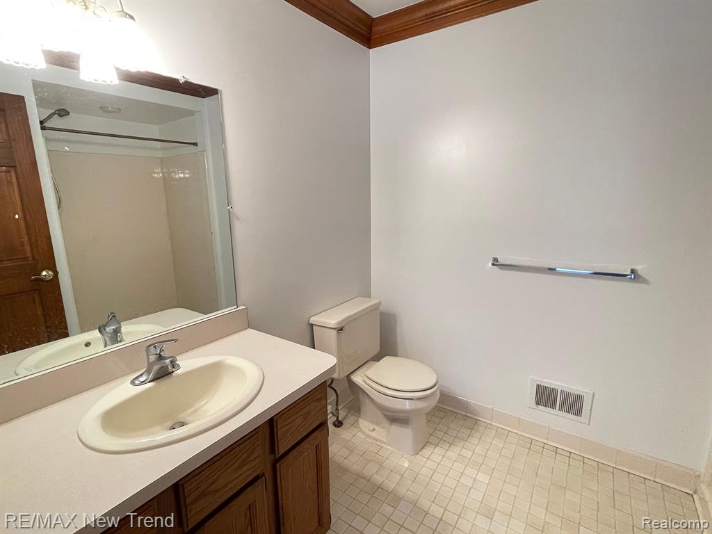 44624 Ford Way, Novi, MI — Photo 11