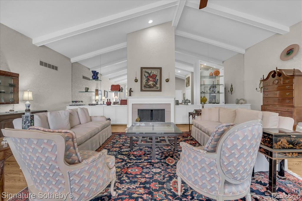 7525 Danbury Drive, West Bloomfield, MI — Photo 2