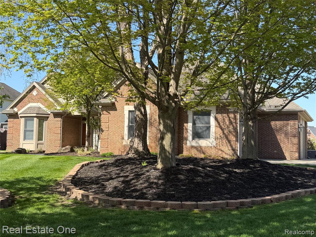 2616 Pebble Beach Drive, Oakland, MI