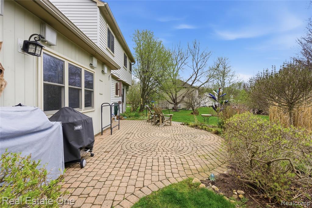 8135 Kimble Drive, Pinckney, MI 48169 — Photo 35