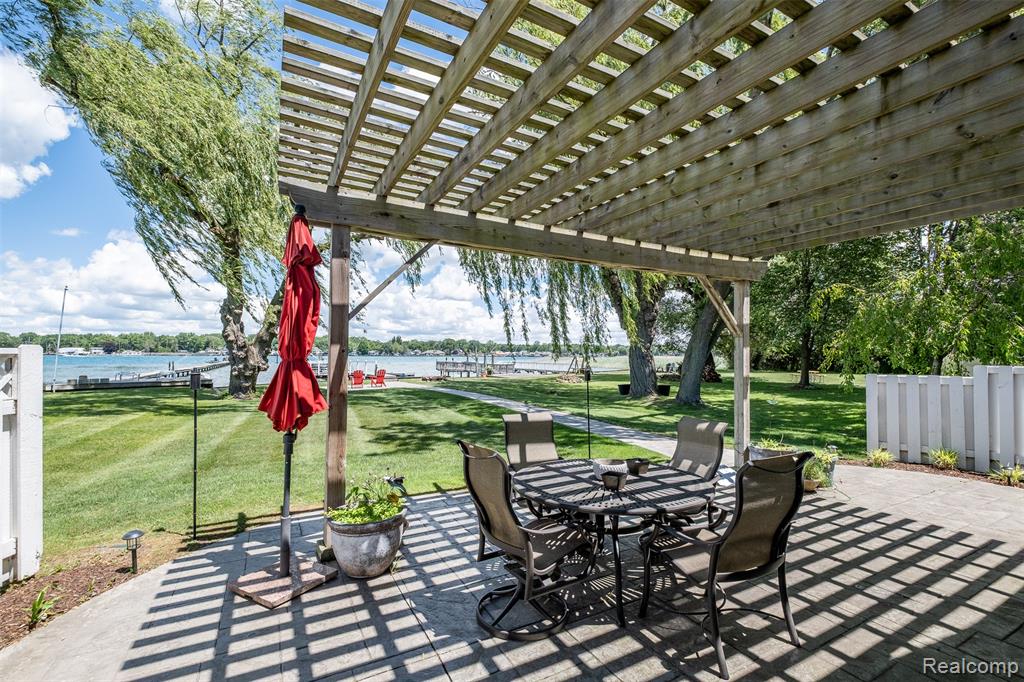 2100 N Channel Drive, MI 48028 — Photo 39
