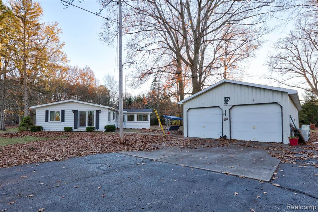 3874 S GRAHAM Road, Saginaw, MI 48609 — Photo 37
