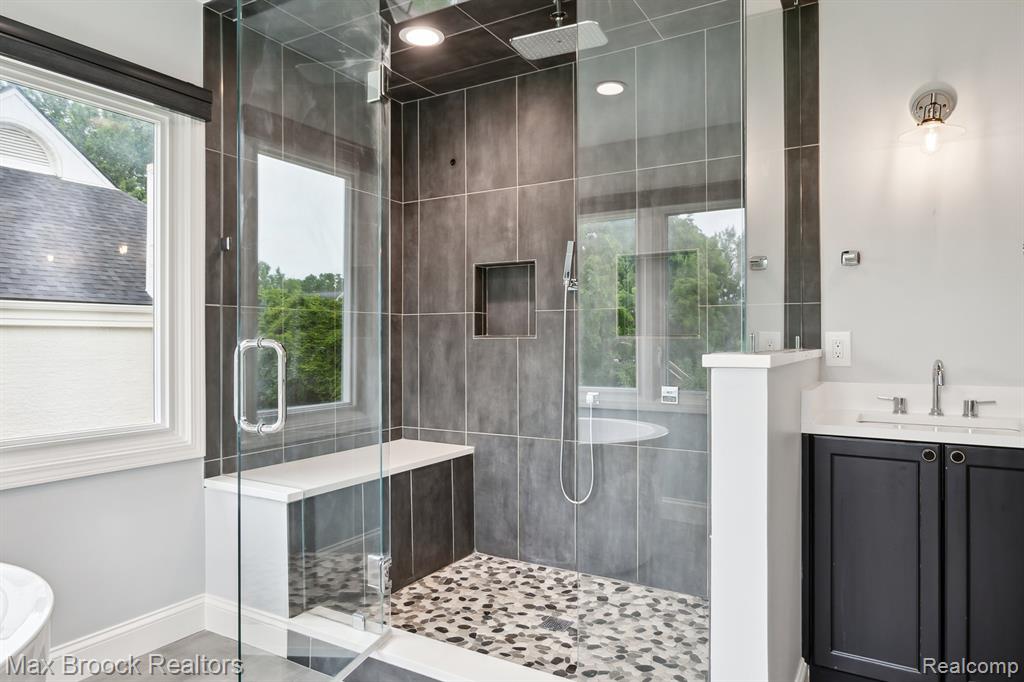 6722 Torybrooke Circle, West Bloomfield, MI 48323 — Photo 39