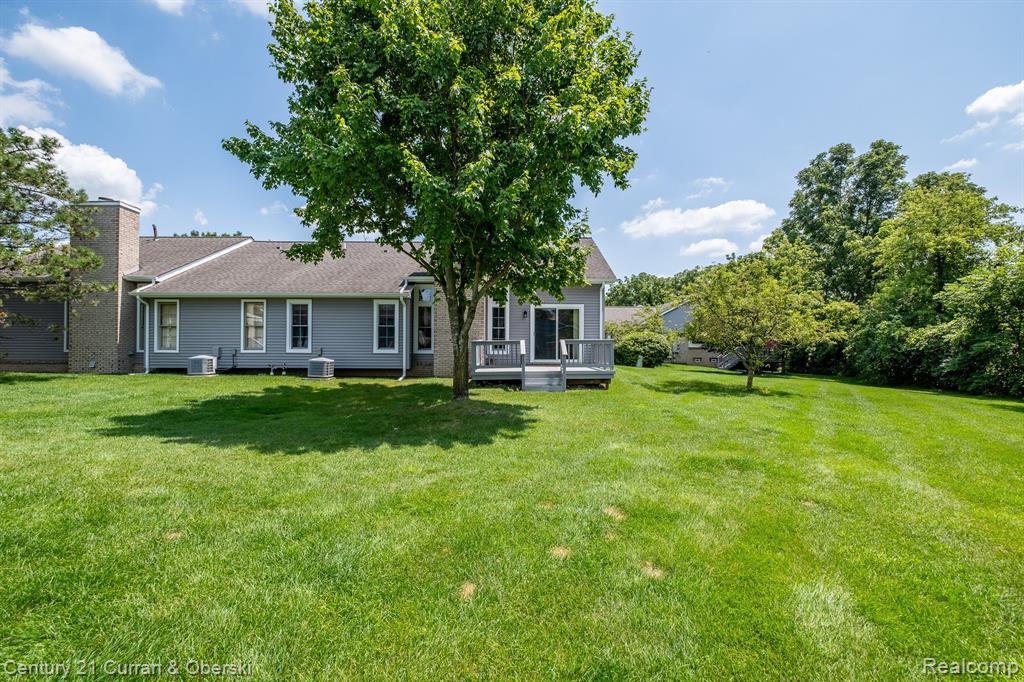 41841 RIVERWOOD Court, Canton, MI 48187 — Photo 34