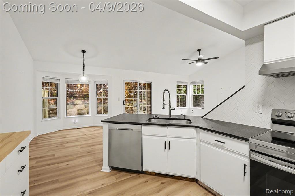 858 Whisperwood Trail, Fenton, MI 48430 — Photo 14