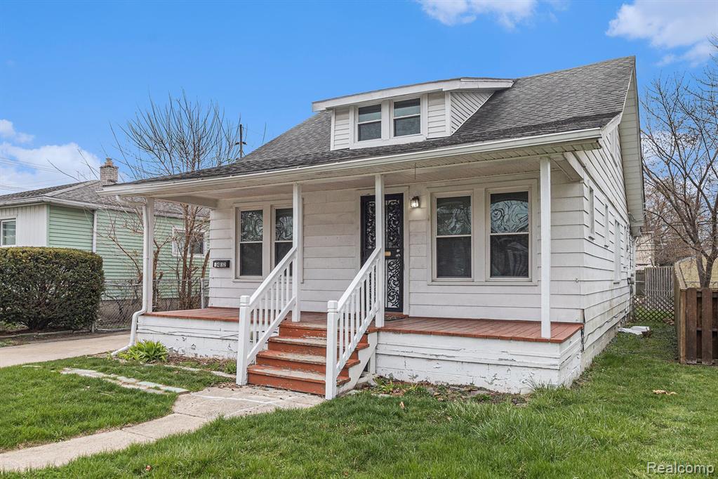 5402 Croissant Street, Dearborn Heights, MI 48125 — Photo 2