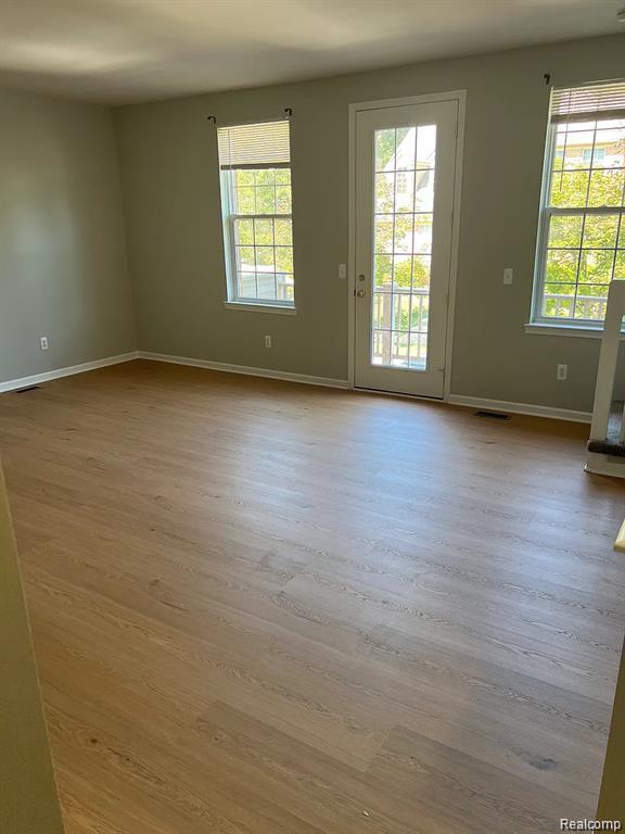 56616 Longhorn Drive, Shelby Twp, MI 48316 — Photo 8