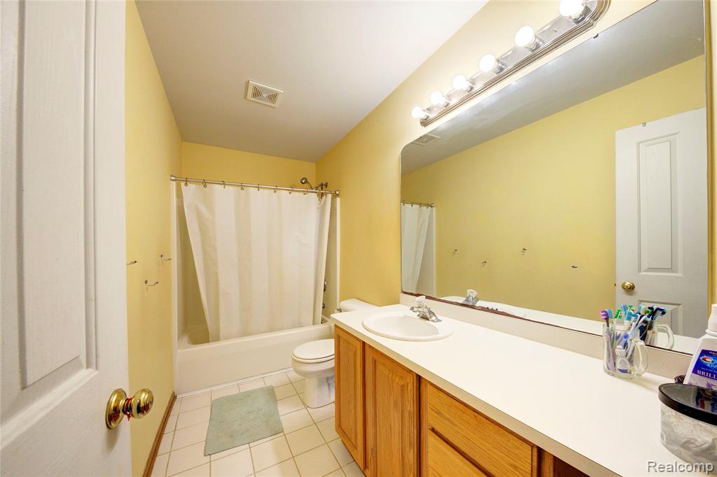 4570 River Hills Court, Brighton, MI 48114 — Photo 62