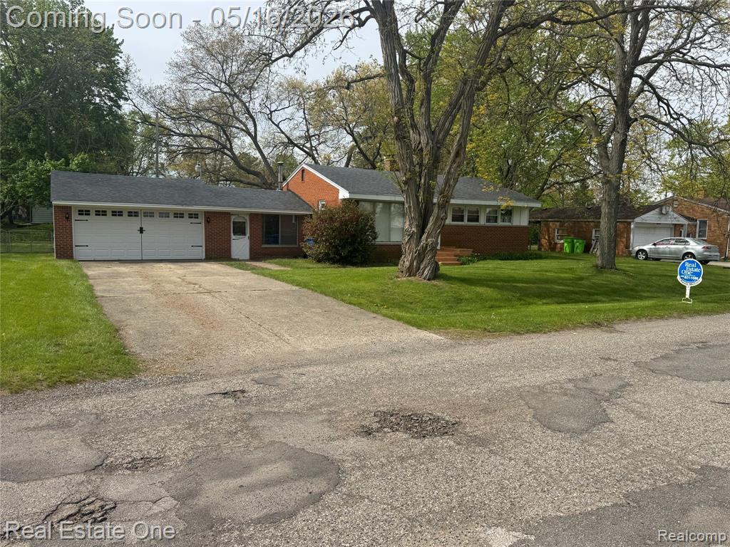 4865 Ross Drive, Waterford, MI 48328 — Photo 3