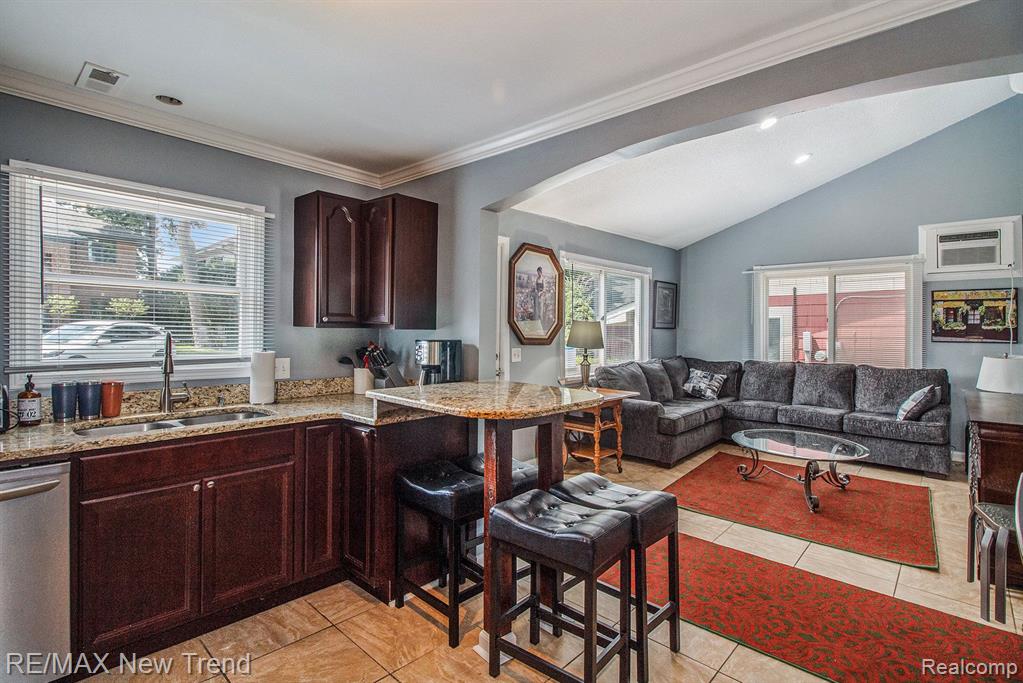 4766 Linwood, West Bloomfield, MI 48324 — Photo 19