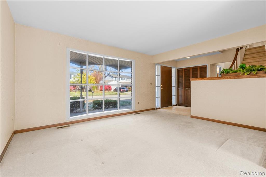 44611 Nantucket Drive, Canton, MI 48187 — Photo 4
