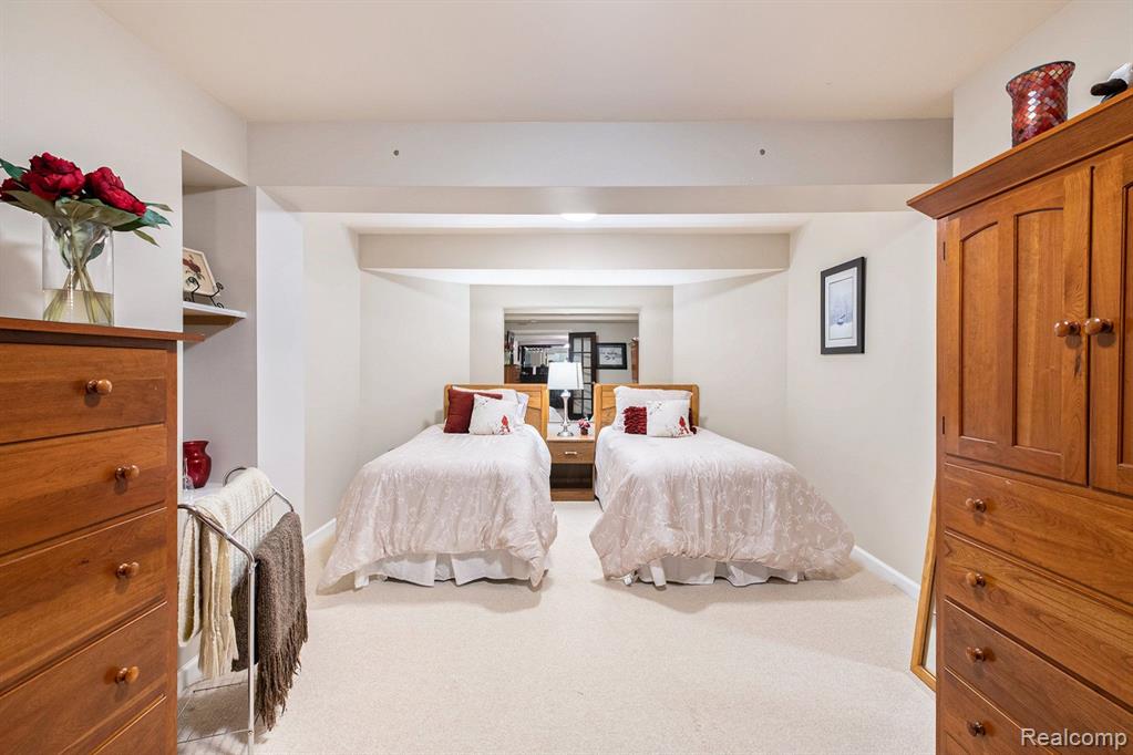 5259 PINEWOOD Drive, Brighton, MI 48116 — Photo 48