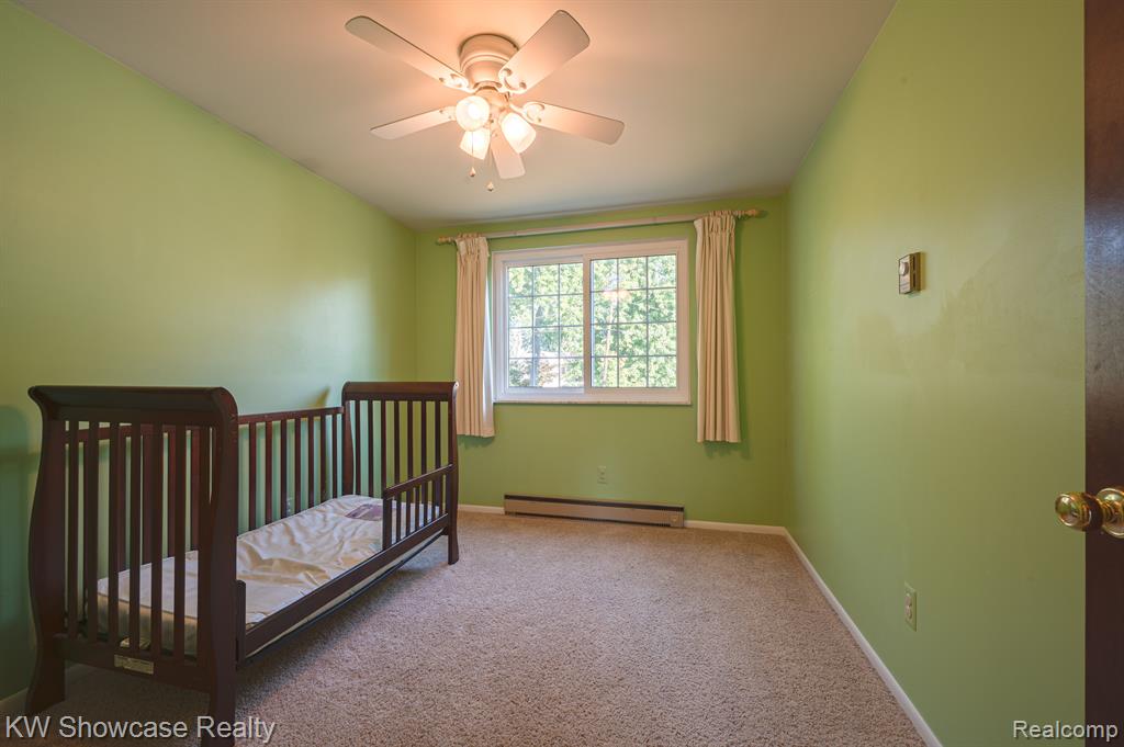 8621 OAKSIDE Avenue, Commerce Twp, MI 48382 — Photo 10
